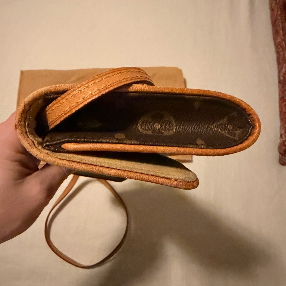 Louis Vuitton Brown Monogram Crossbody Wallet - Picture 15 of 16